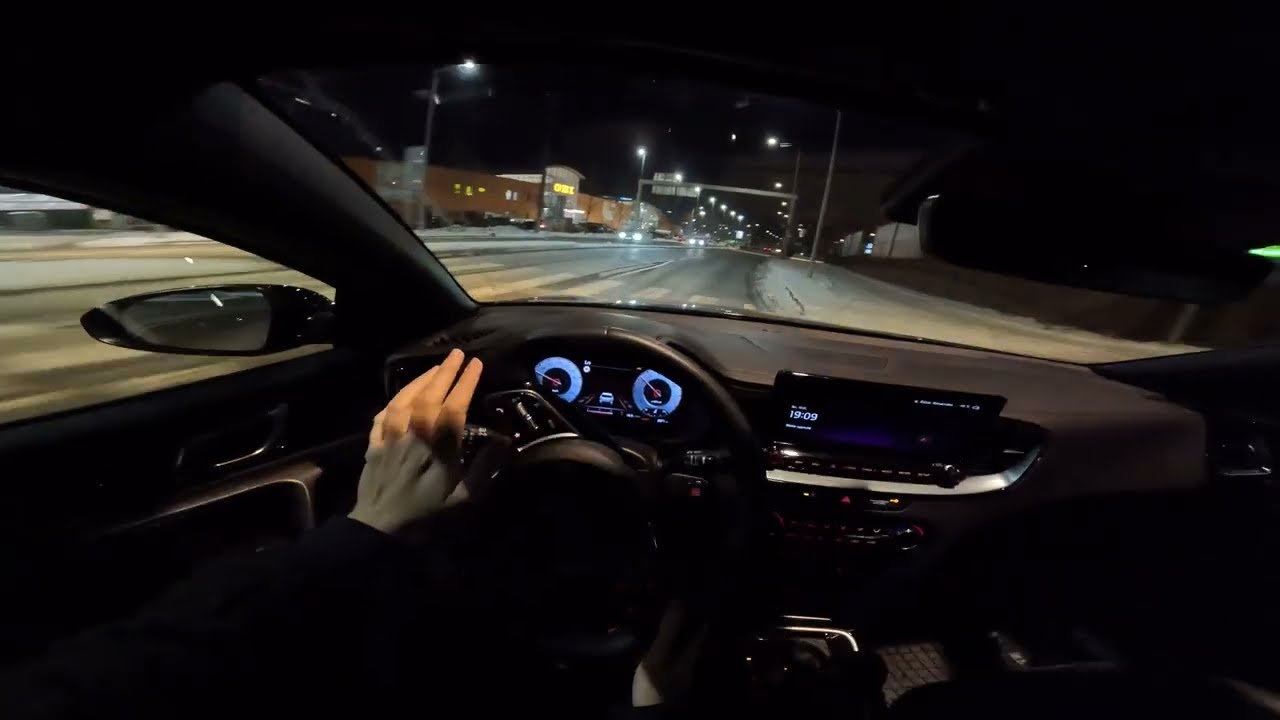 2026 Kia XCeed 1.6 T-GDI 150 HP - Night POV Drive