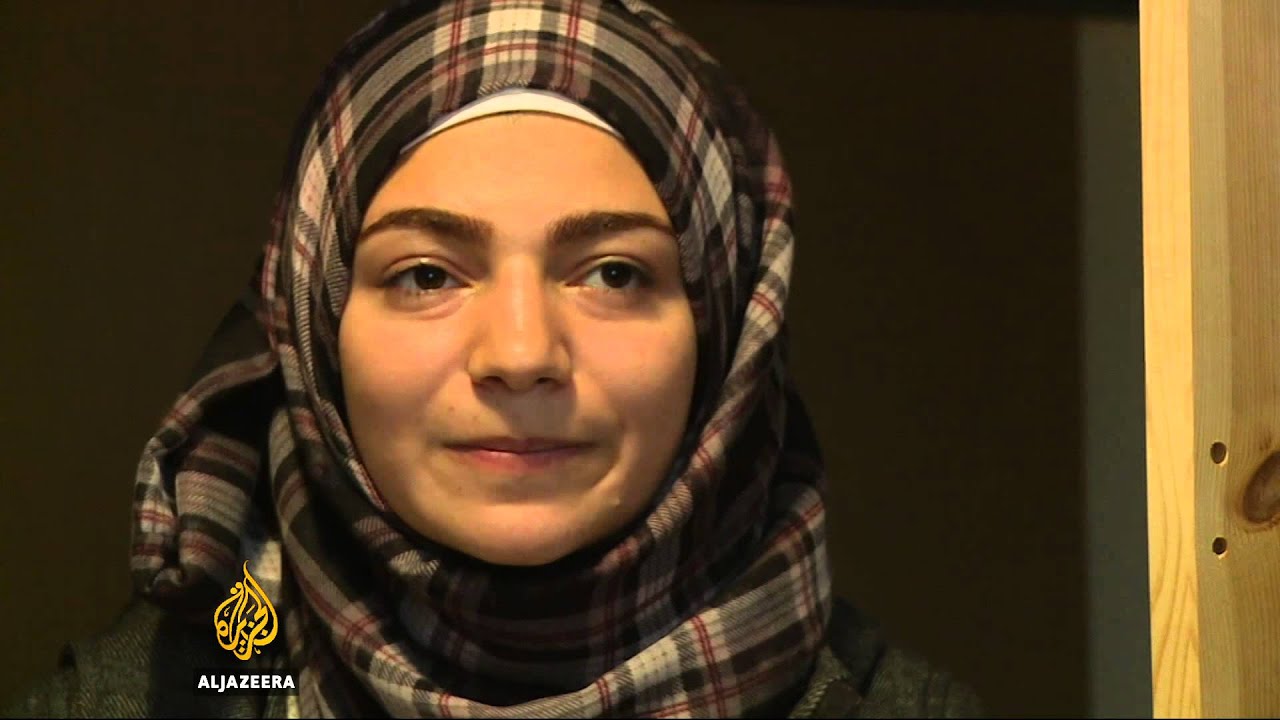 السويد تغمرها أعداد قياسية من اللاجئين الوافدين