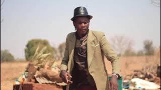 Gude Gude amsifia Ng'wana kalanga kwa ujio mpya tena, video hii ipo jikoni. kaa mkao wa kula.