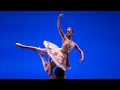 La bailarina rusa, Olga Smirnova, dirige un espectáculo benéfico de ballet para Ucrania