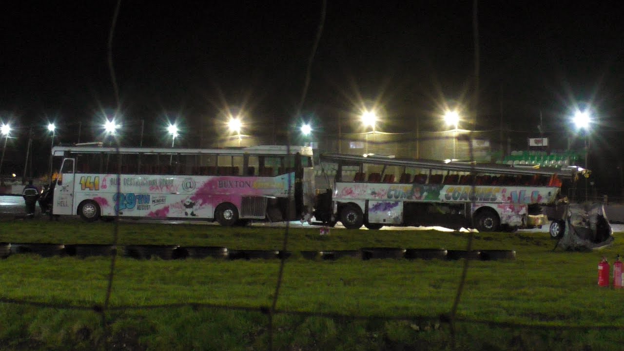 Bus Racing & Street Bangers Bonfire Night @ Buxton Raceway 06/11/22 ...