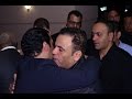 محمد فؤاد يدخل عزاء والدة
