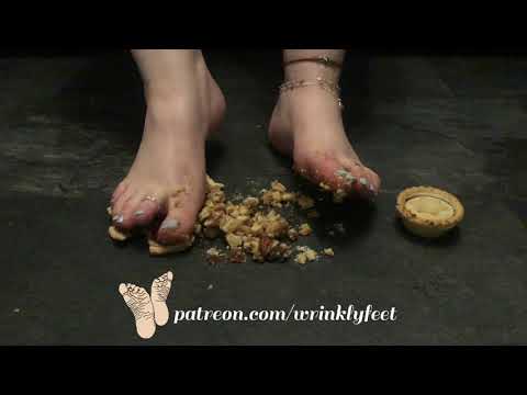 Barefoot Mince Pie Smash ASMR (Christmas Advent Calendar Day 15)