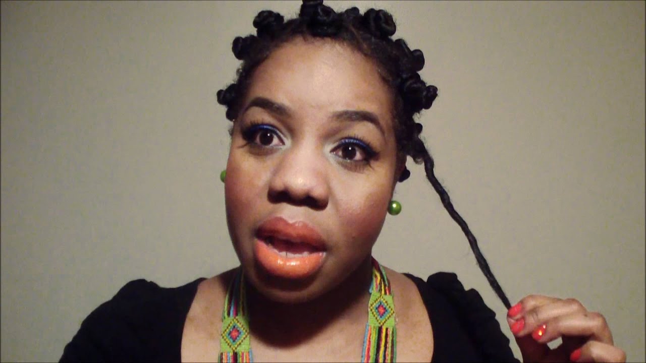  HOW I MOISTURIZE MY HAIR - YouTube