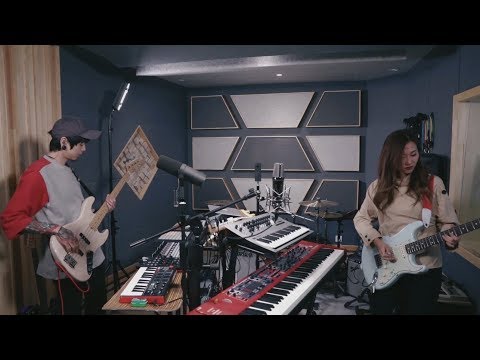 Blip - Be on top (live looping performance)