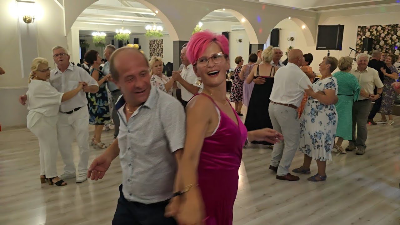 9 08 2025 RELACJA NA ŻYWO! Oj dopiero zaczynamy, a tu już takich świetny duet wkroczył na parkiet!