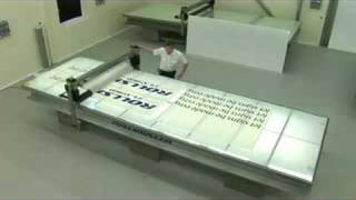 Using application tape easy and efficient - ROLLSROLLER Flatbed Applicator - the sign making tool