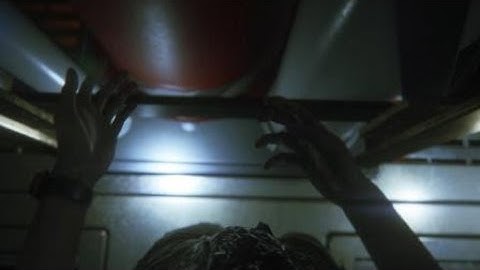Alien: Isolation™ When The 2nd Xenomorph Checks Area After You Burn its Family