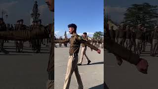 Shimla ke Ridge Maidan par HP Police ki ye shandaar parade! 👮‍♂️🏔️ Devbhoomi🚩 #hppolice