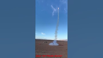 4” Gold Top Strobe Rocket #demos #fireworks #streetpyro #rockets #salutes #shells #pyrotechnics