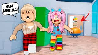 A Avó Que Ajudou A Neta A Fugir Da Escola Team School Escape Teamwork Obby Roblox