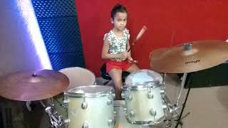 Turminha de bateria! Rafaella!