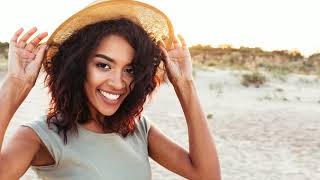 Smile relaxing music video | Happy relaxing music video by mevation screenshot 5