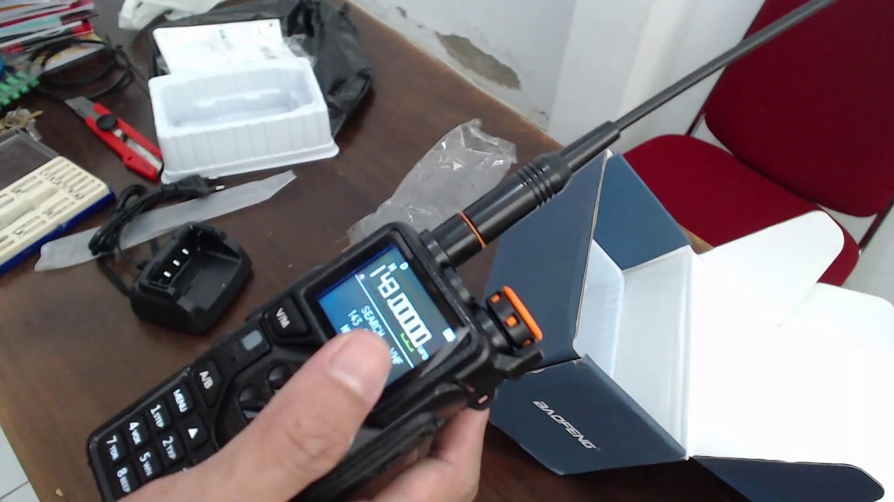 Unboxing HT Baofeng UV-K5 Plus