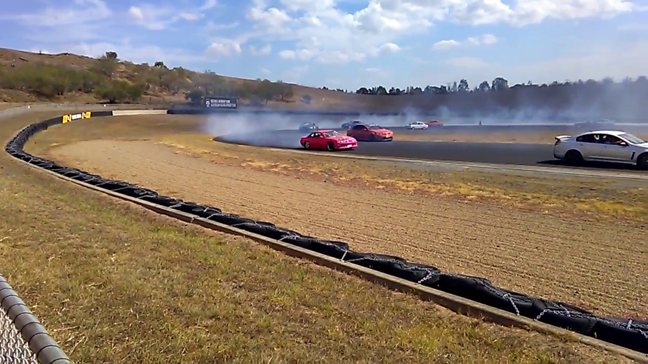 POWERCRUISE 71 EASTERN CREEK MOTORSPORTS PARK YouTube