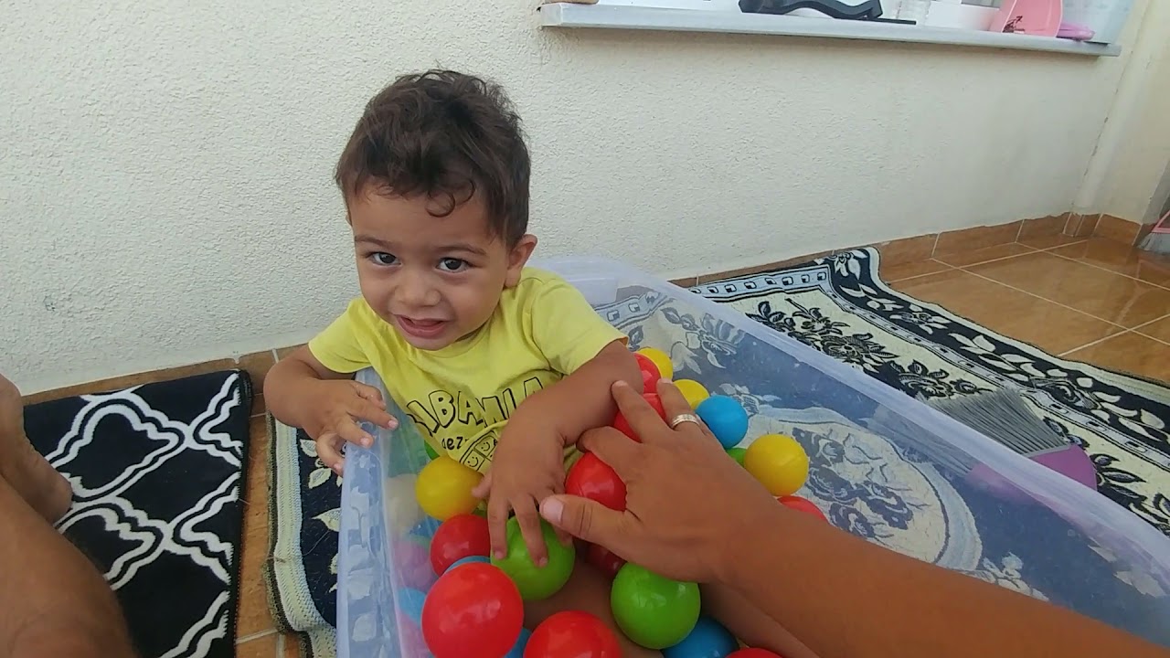 renkli toplar oyun keyfi