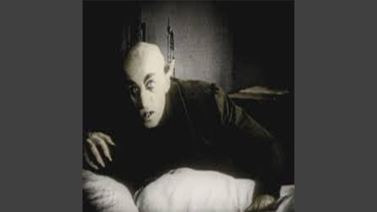 Guarda Nosferatu su YouTube Guarda Nosferatu su YouTube