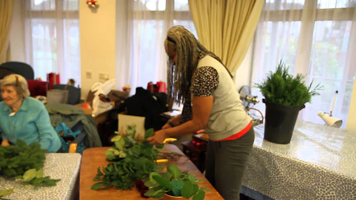 TEACHING FLOWER DISPLAY WITH ESTELLA