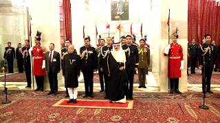 Celebrity King Hamad Bin Isa Al-Khalifa of Kingdom of Bahrain called on President Mukherjee Net Worth
