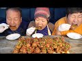 매운 고추 양념을 맛있는 닭다리에 듬뿍 발라~ (Fried chicken legs with hot spicy chili) 요리&먹방!! - Mukbang eating show