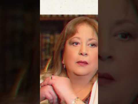 نقل الفنانة سمية الالفي للمستشفي بعد اصابتها بالاختناق في حريق شقتها سميه الألفى