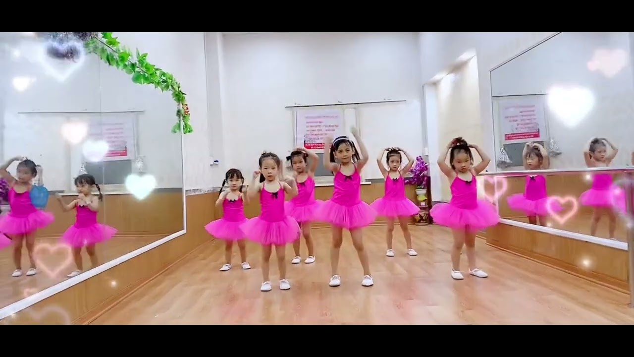 Baby girl ( CLB Ngôi Sao Nhỏ- Cô Quế Mũm)