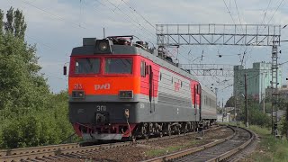 Эп1-213 С Поездом №259С Анапа — Санкт-Петербург Отправляется Со Станции Миллерово