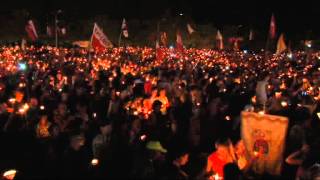 Miniatura de vídeo de "Shine your light- mladifest medjugorje (1 agosto 2015 )-prayer with candles"