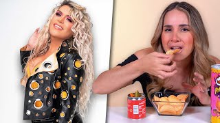 Probando las papas virales de Wendy Guevara