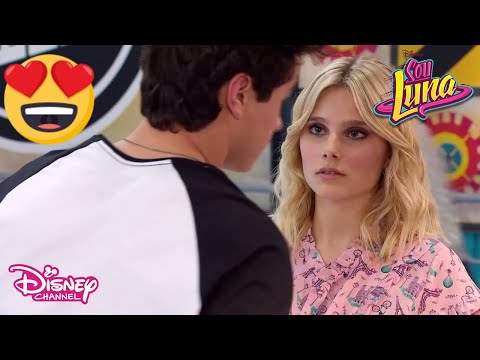 Simon ve Ambar’ın Romantik Anları😍| Soy Luna | Disney Channel Türkiye