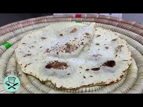 سندويشات خبز الصاج باللحم المفروم والبطاطا والباذنجانSandwich Flat Bread Beef Potatoes And Eggplant