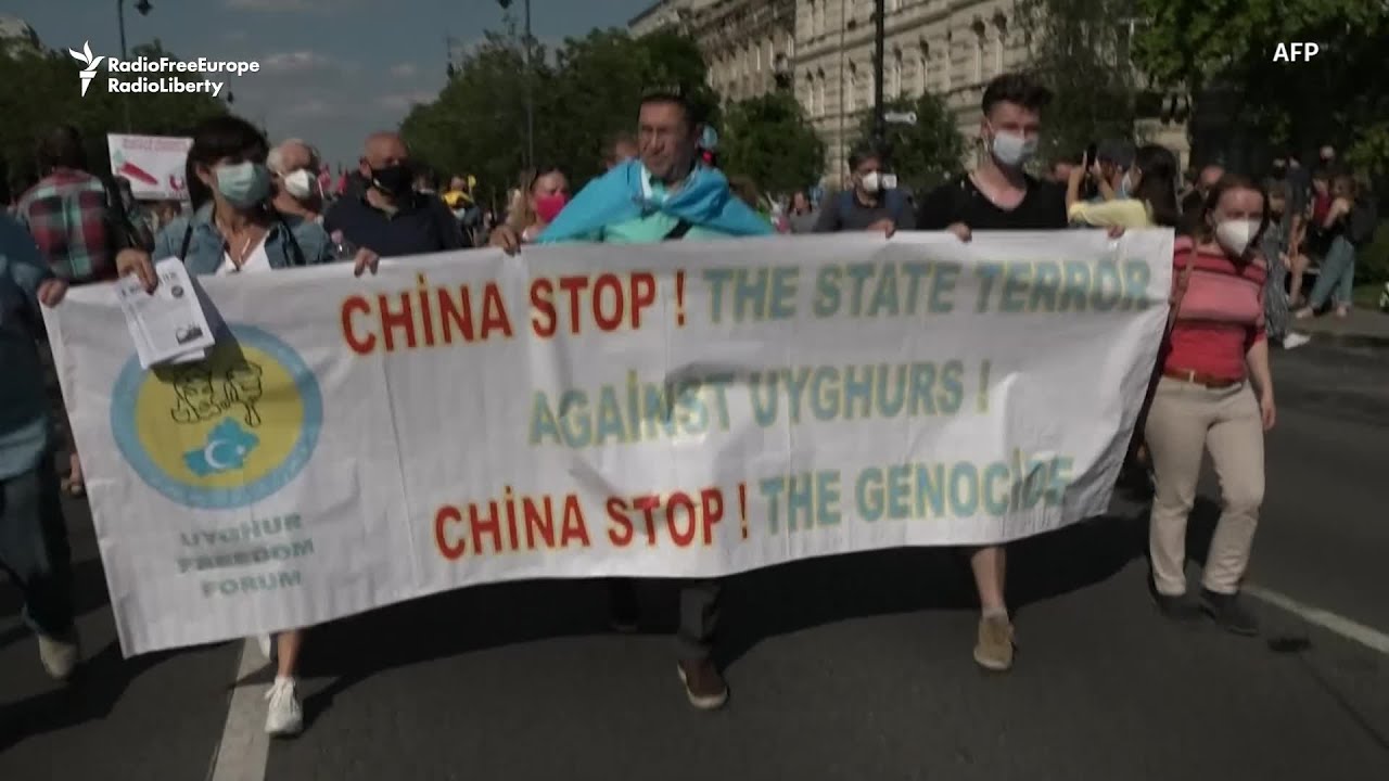 Budapest Mayor Addresses Protest Against Chinese Campus