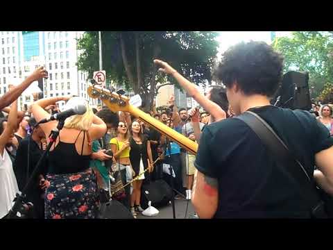 Johnny Hooker na Paulista - Flutua