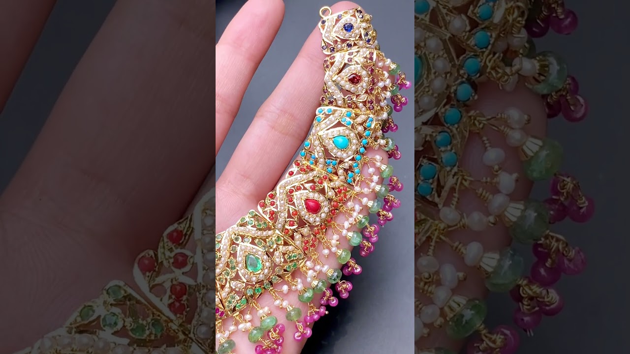 Classic Navratna Jadau Necklace Set in 22ct Gold GNS 164