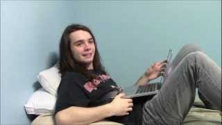 Dramatic Reading Of STUPID Facebook Posts