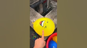 🟡🔴🟠 Kan een waterballon ontploffen als hij van een hoog gebouw naar beneden rolt? 💥🎈#ballon #asmr...