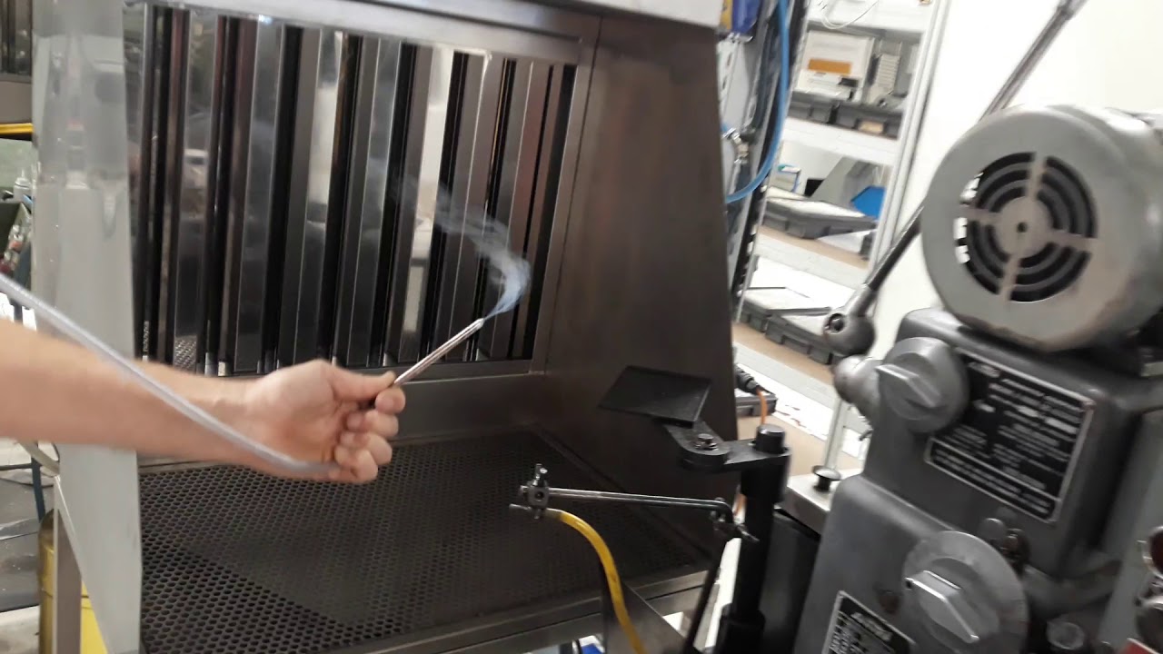 DÉMONSTRATION - Aspiration de vapeurs de solvant avec un dosseret en inox