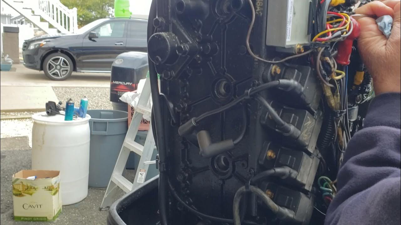 how to fog a two stroke outboard and some tips - YouTube