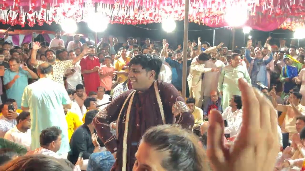 करके इशारो बुलाय गई रे Bpraak bhajan mashup barsana smaj krishandas bhaiya #bpraak #radha #bhajan