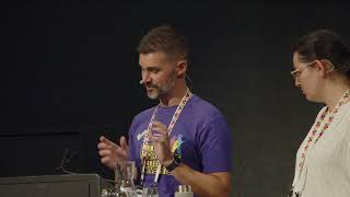 Explore, annotate, and analyse multidimensional image data with napari