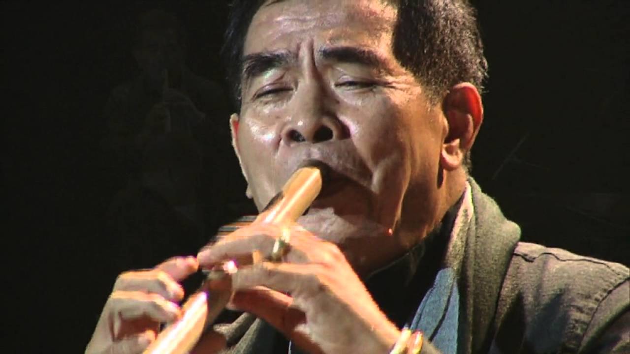 เดือนเพ็ญ Jazz ~ อ.ธนิสร์ ศรีกลิ่นดี | A Tribute to King of Jazz