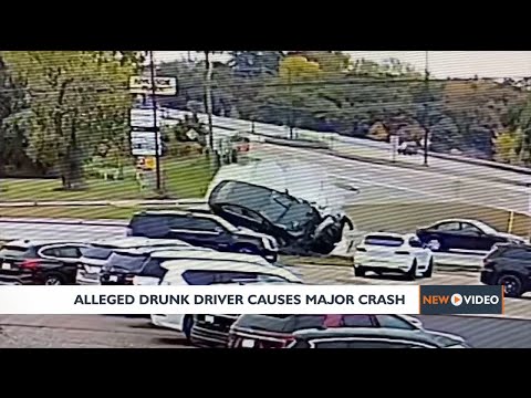 Video shows alleged drunk driver crash into stopped vehicle in Eau Claire