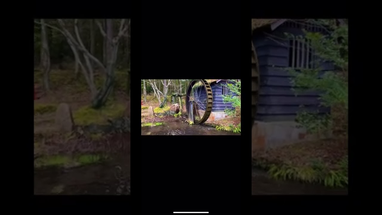 Amazing water wheel in Osaka. 