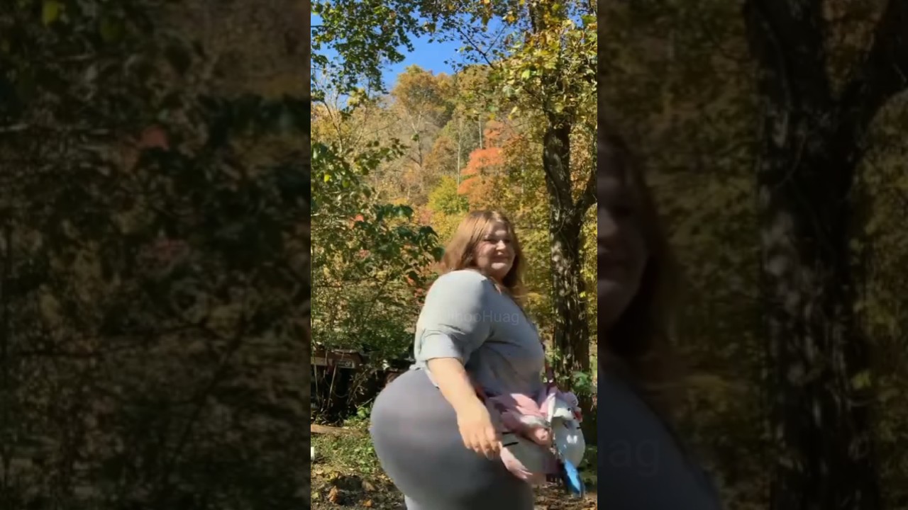 SSBBW Vibes: Fall Foliage & Cozy Feels 🍂 