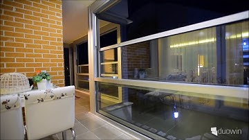 Guillotine Window - 3 Panel Vertically Sliding Automated Sash Glass System