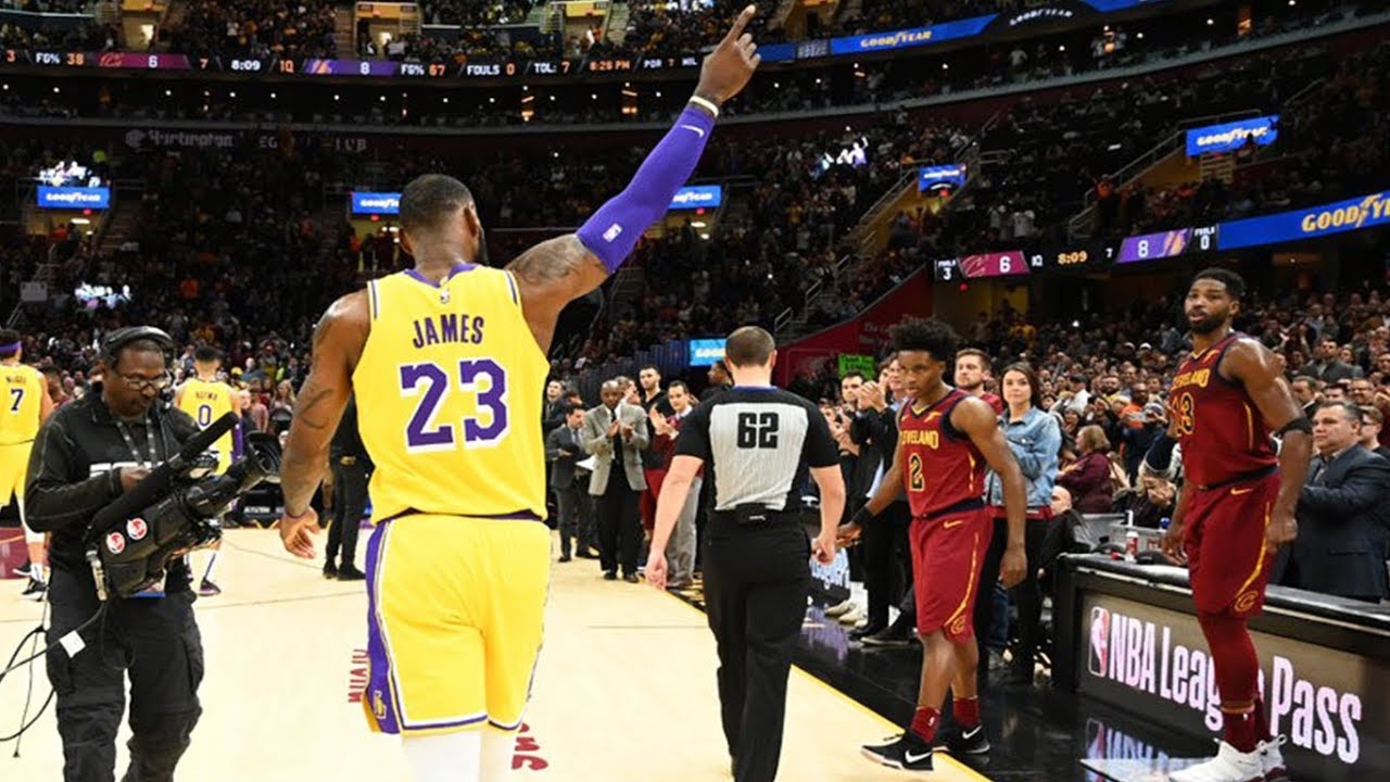 Lakers vs. Cavaliers: The best photos from LeBron James' return to ...