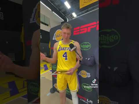 Asking the Lakers to sign old photos #hoodnews #lakers #NBA #basketball #viralvideo #autographs #lol
