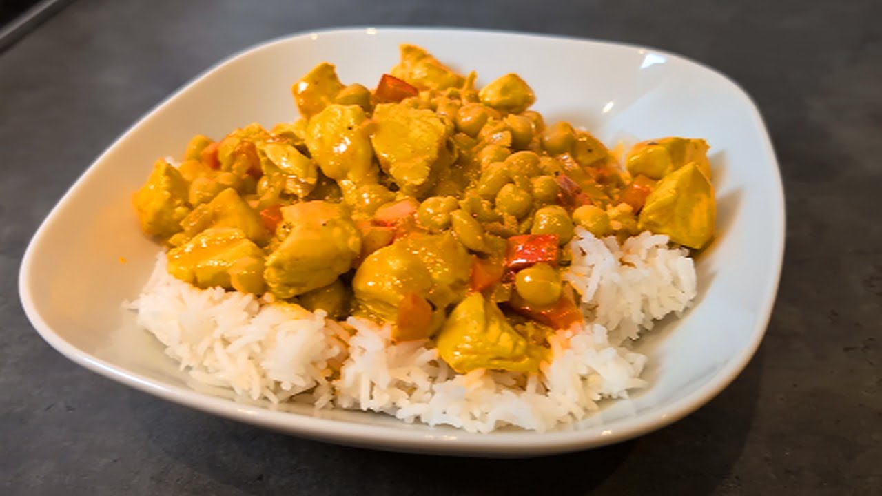 Das leckerste Indische Curry Rezept aller Zeiten! Einfach Kichererbsen und Hänchen hinzu geben