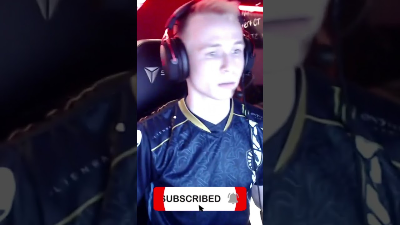 Team Flashes in CS2 be like...