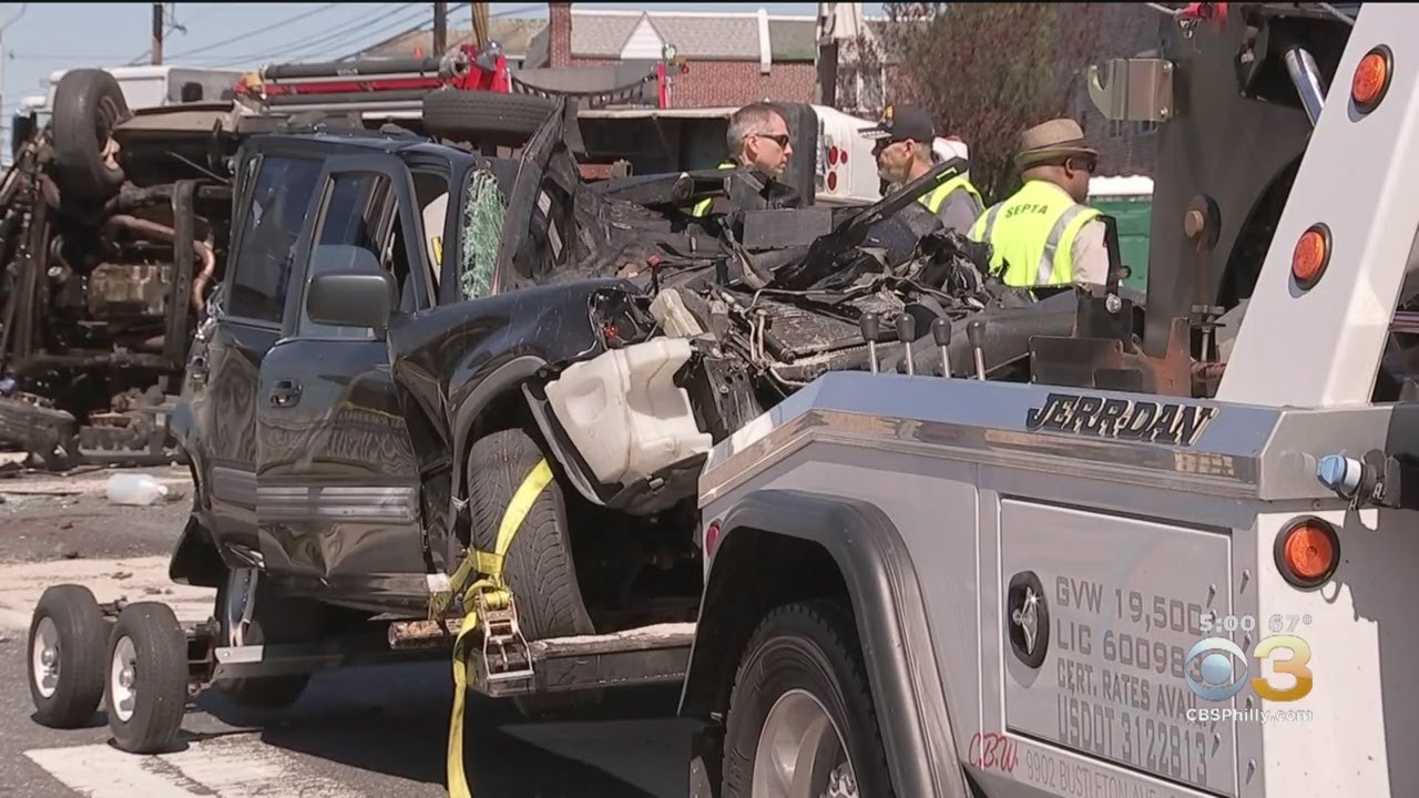 Several Injured Following Multi-Vehicle Crash Involving SEPTA Bus - YouTube